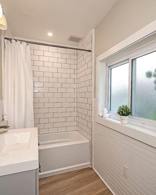 Hip And Bright Lawerenceville 2 Bed Easy Parking Pittsburgh Zewnętrze zdjęcie